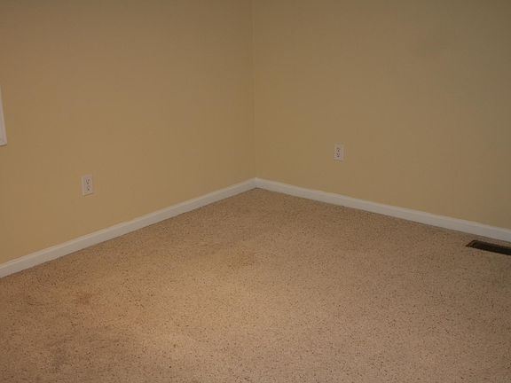 2nd image of 130 Lincoln Dr #A