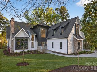1209 Meadowood Ln, Charlotte, NC 28211