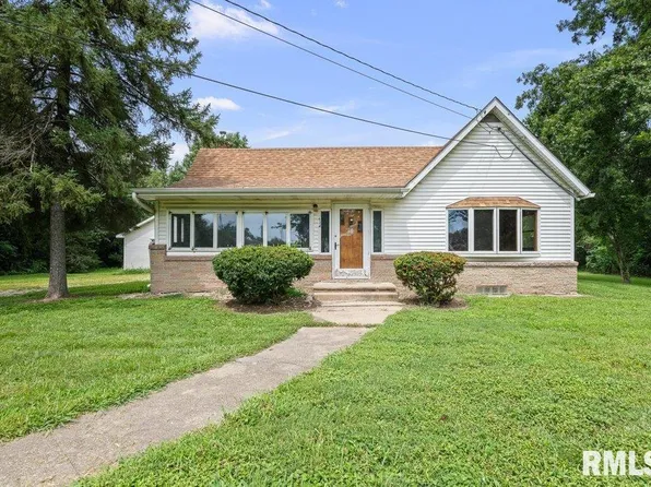 634 N Adams St, Kewanee, IL 61443