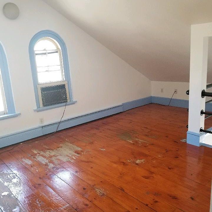 1st image of 203 Grand St #5