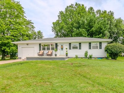 3931 Adrian Dr SE, Warren, OH, 44484