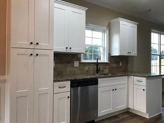 2nd image of 209 Milford Pines Dr