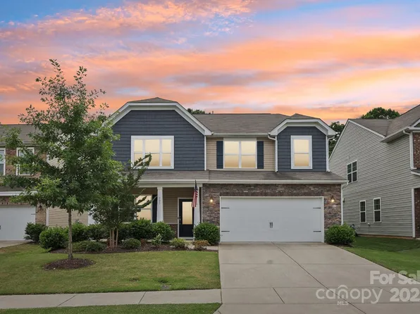 107 Sequoia St, Mooresville, NC 28117