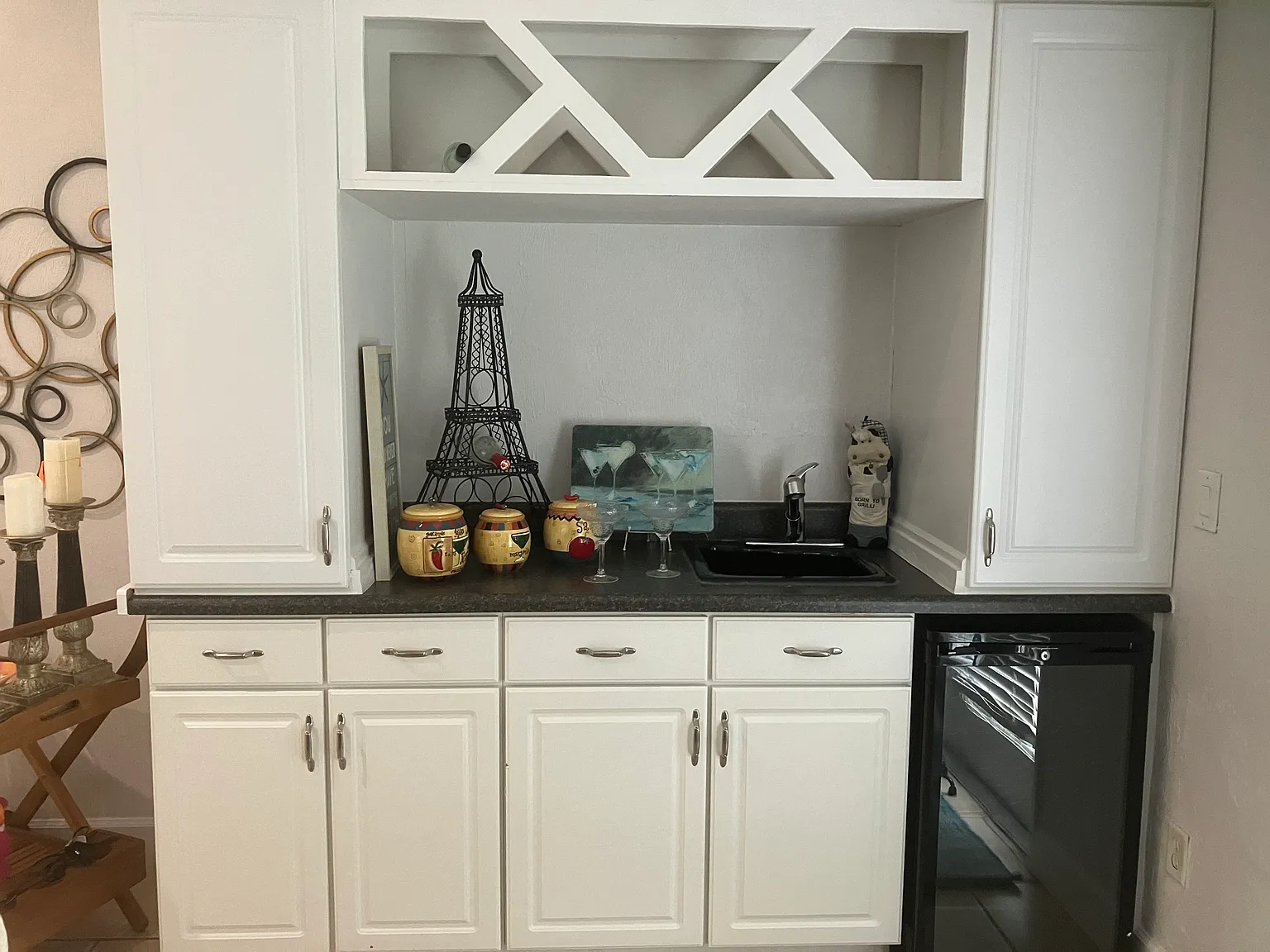 3 bed, 2400 sqft, $2,495 — Photo 4