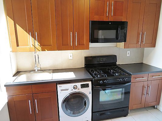 3rd image of 357 Edgecombe Ave Floor 101-6
