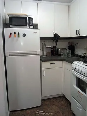 Rented by City Connections Realty | media 15