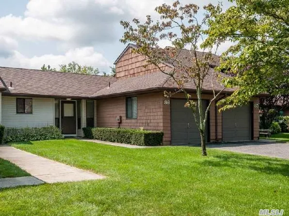 86 Rhett Ct, Commack, NY 11725