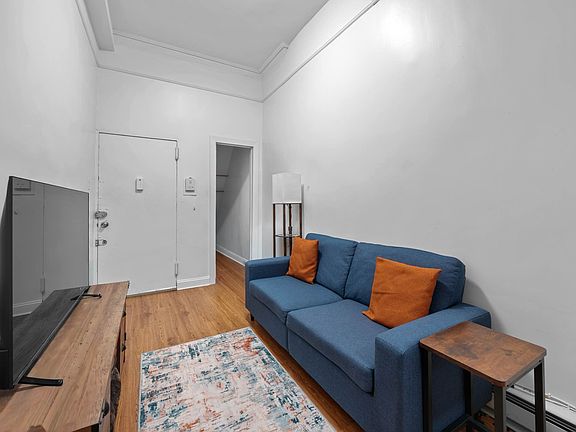 3rd image of 64 E 34th St APT 5C