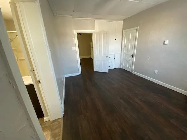 601 S Market St #102 — Photo 5