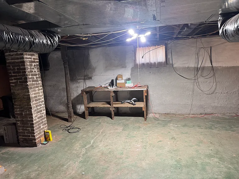 524 W Cherry St — Photo 11