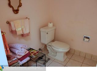 11355 N Point Dr, Cooper City, FL 33026