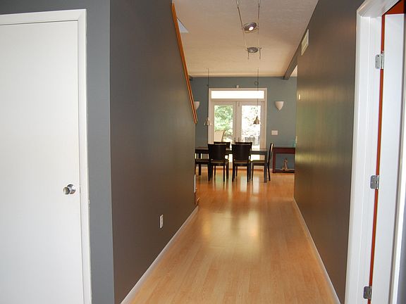 3rd image of 5487 Jacqueline Ln