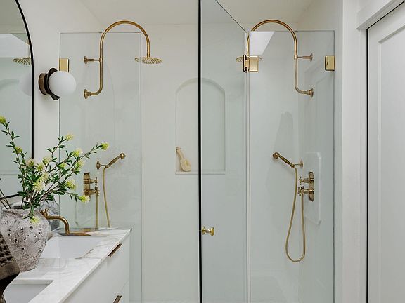 2nd image of 4515 Bull Creek Rd