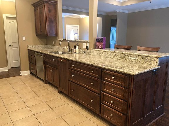 3rd image of 3716 Kingston Ct