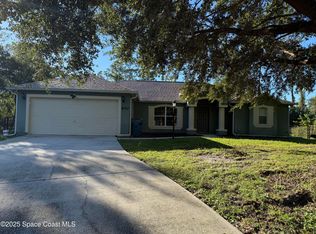690 Henlock St SE, Palm Bay, FL 32909