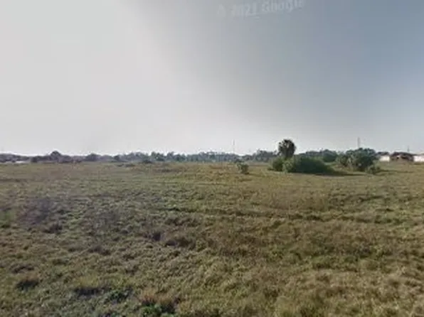 468 Rand St, Lehigh Acres, FL 33974