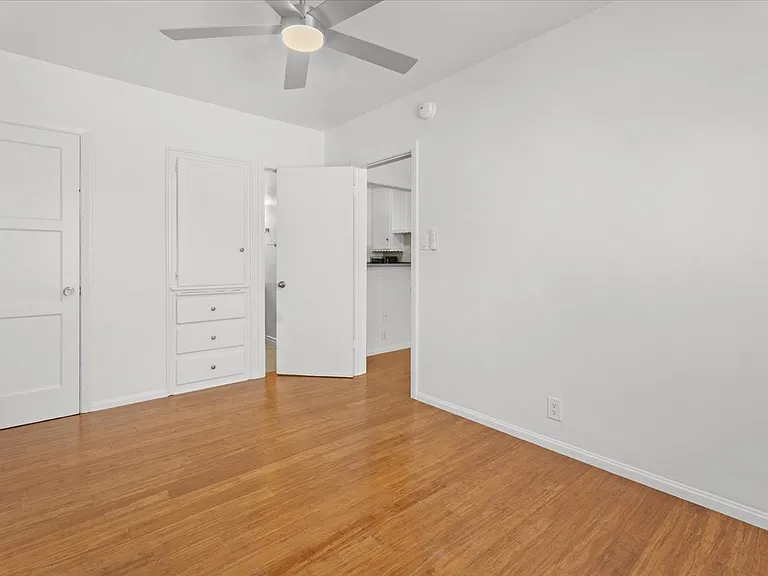 1726 Abbot Kinney Blvd #2 — Photo 16