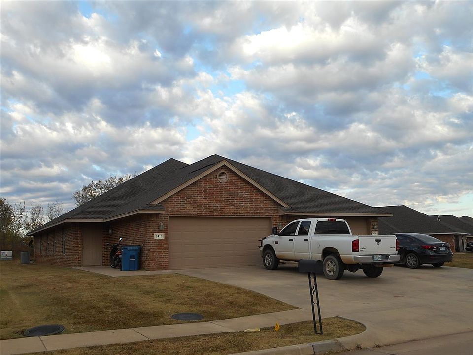 2nd image of 2416-2416 S Teal St #2418