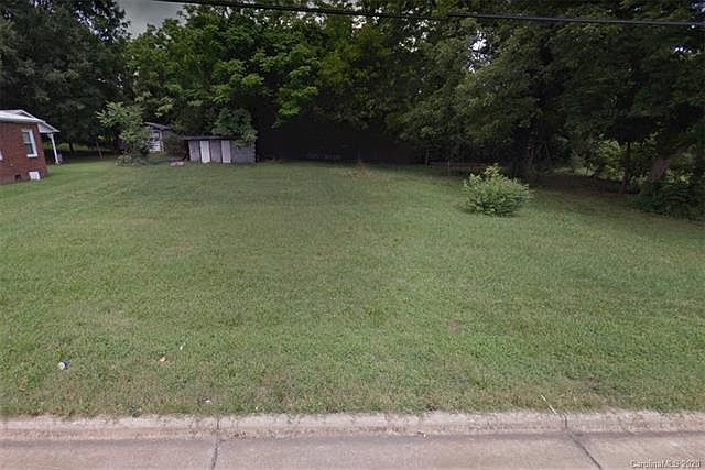 1st image of 215 E Broad St