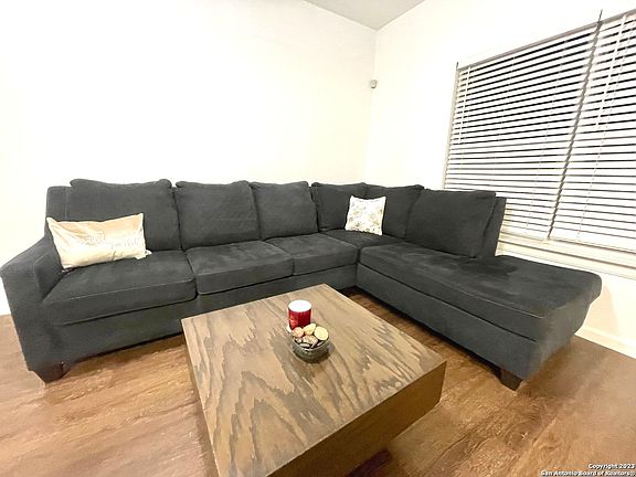 3rd image of 4107 St Charles Bay #4107