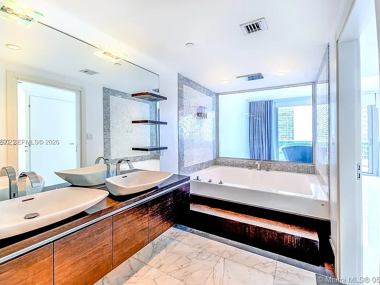 200 Biscayne Boulevard Way #3404 — Photo 11