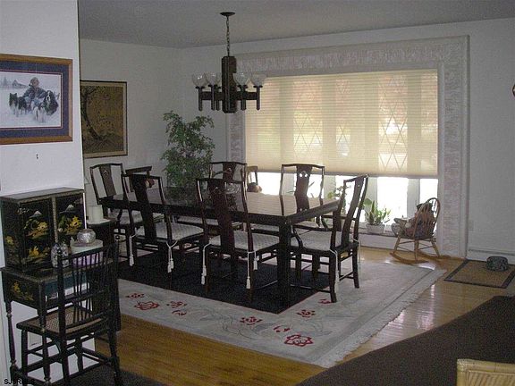 4th image of 1004 Holmes Ave