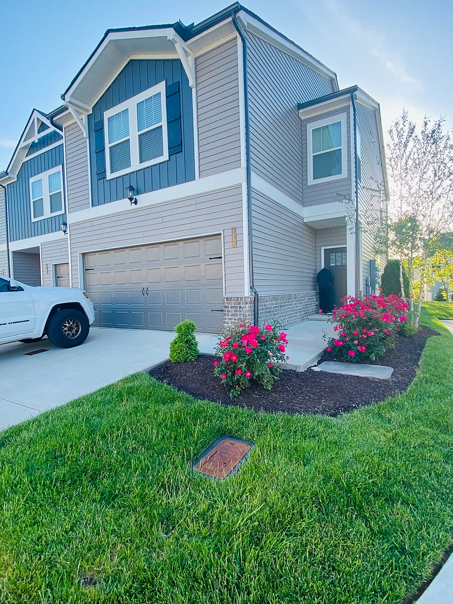 Building Photo - 1555 Olympic Ln #218