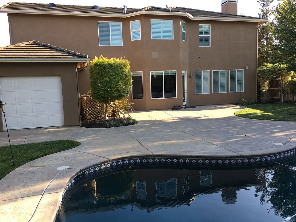2nd image of 4233 Steamboat Cove Ln