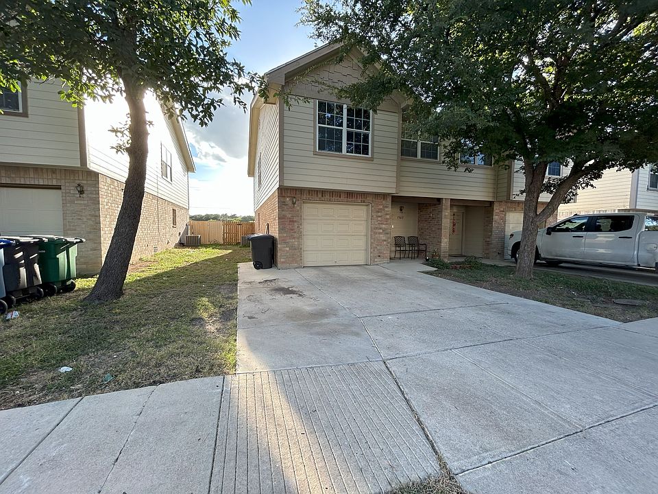Front/Driveway