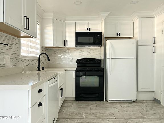 2nd image of 6565 N 19TH Avenue #27