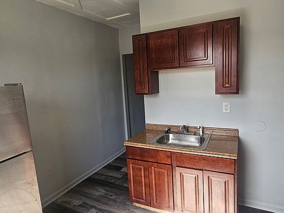 3rd image of 7349 S Yale Ave #2