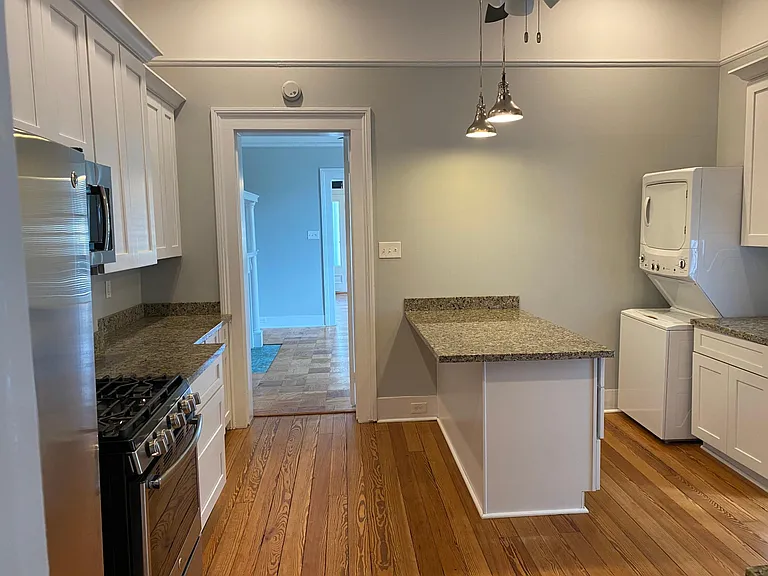 128 David St — Photo 11