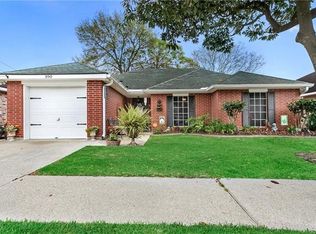 390 N Suncrest Loop, Slidell, LA 70458