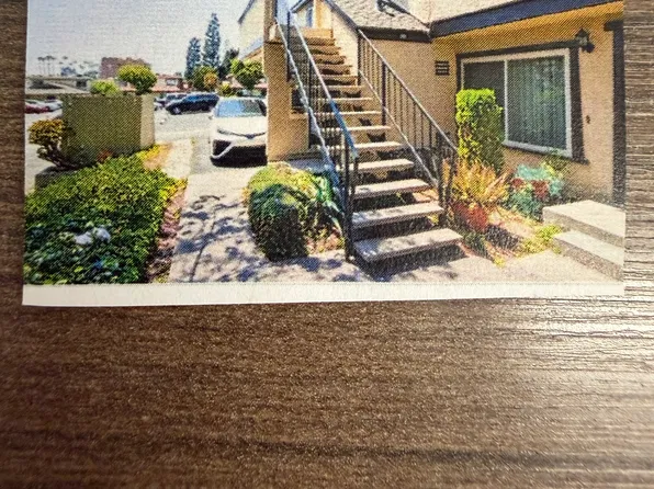 907 Cabrillo Dr, Duarte, CA 91010