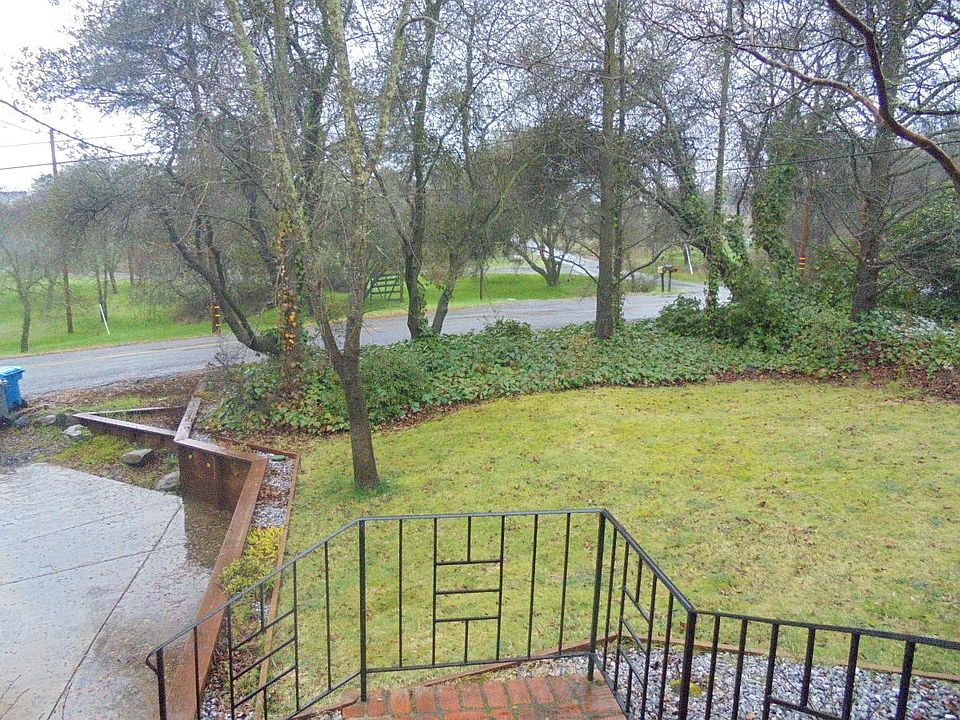 2nd image of 47 Ward Blvd