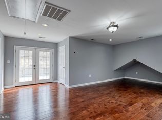 9011 Backlick Rd #1, Fort Belvoir, VA 22060