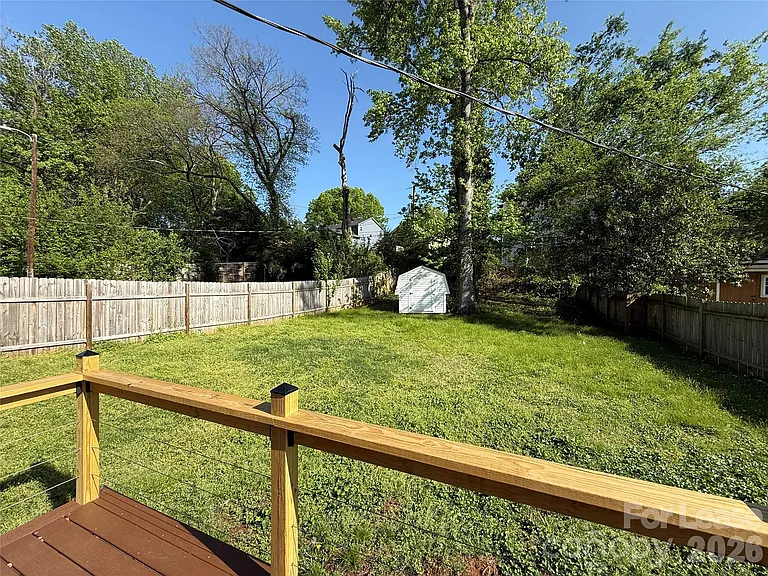 917 Spruce St — Photo 30