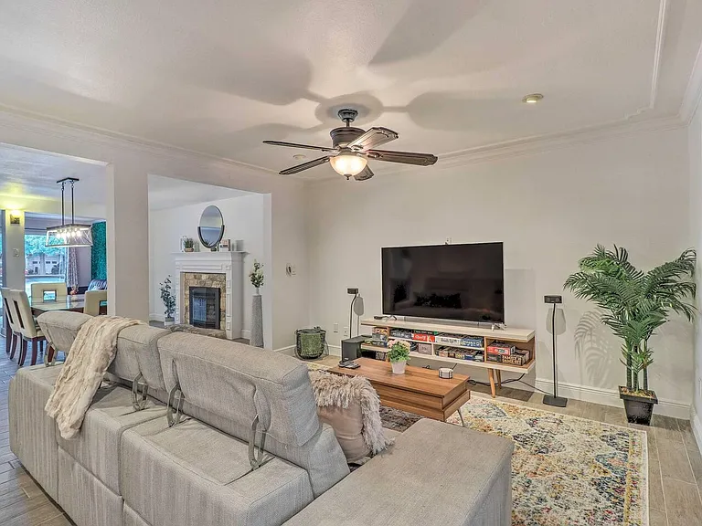 411 Ramble Ln — Photo 13
