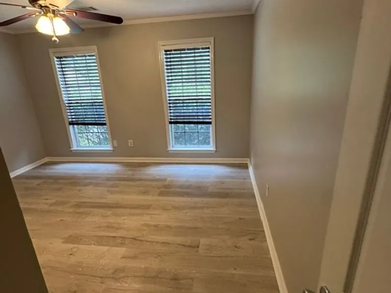 377 Sandleton Way — Photo 22