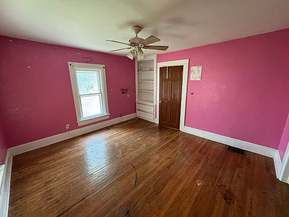 4th image of 322 N Harlem Ave