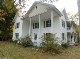 1347 Old Liberty Rd, Asheboro, NC 27203