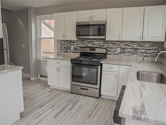4th image of 88 Riverview Ave
