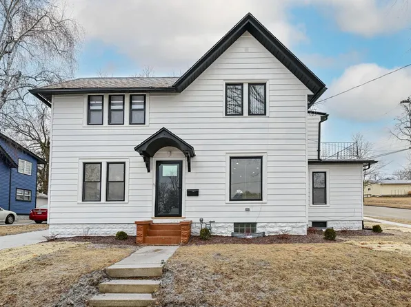 332 Bidwell AVENUE, Waukesha, WI 53188