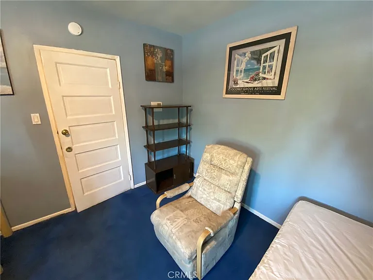 2707 S La Salle Ave #2 — Photo 10