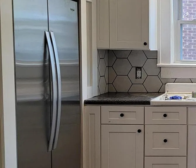 1722 Chapman Ave SW — Photo 2