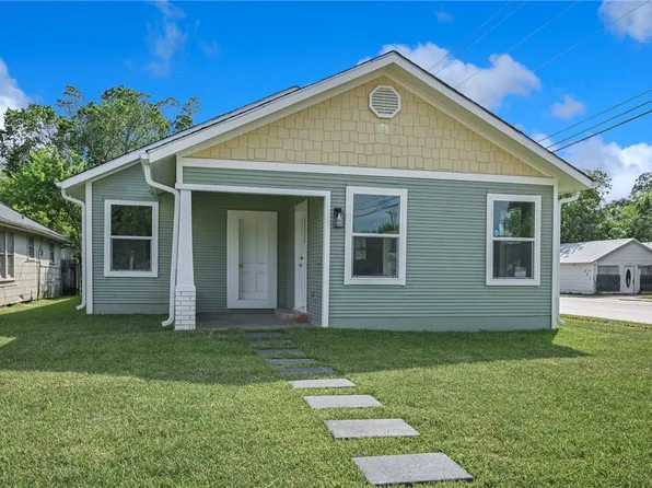 2100 Cavitt Ave, Bryan, TX 77801