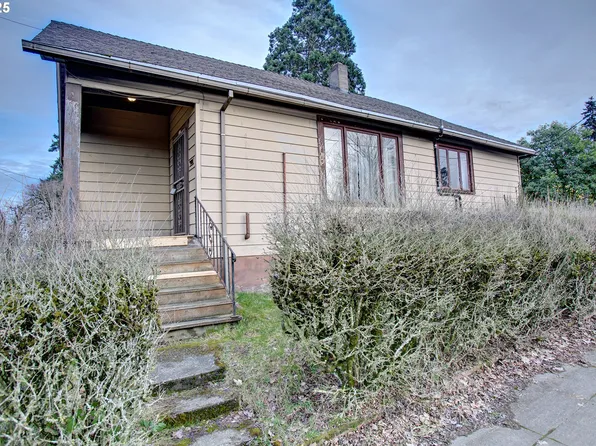 702 NE Rosa Parks Way, Portland, OR 97211