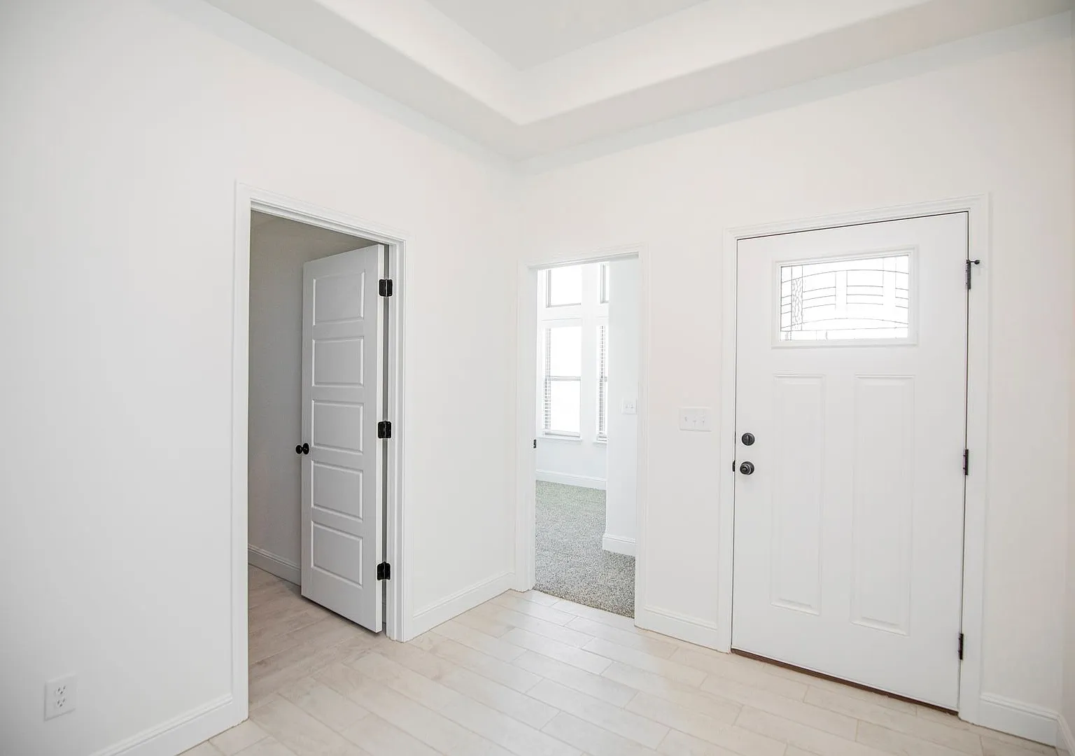 2515 Westbrook Loop — Photo 2