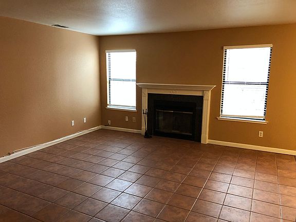 2nd image of 1123 Cedar Creek Dr Unit 4