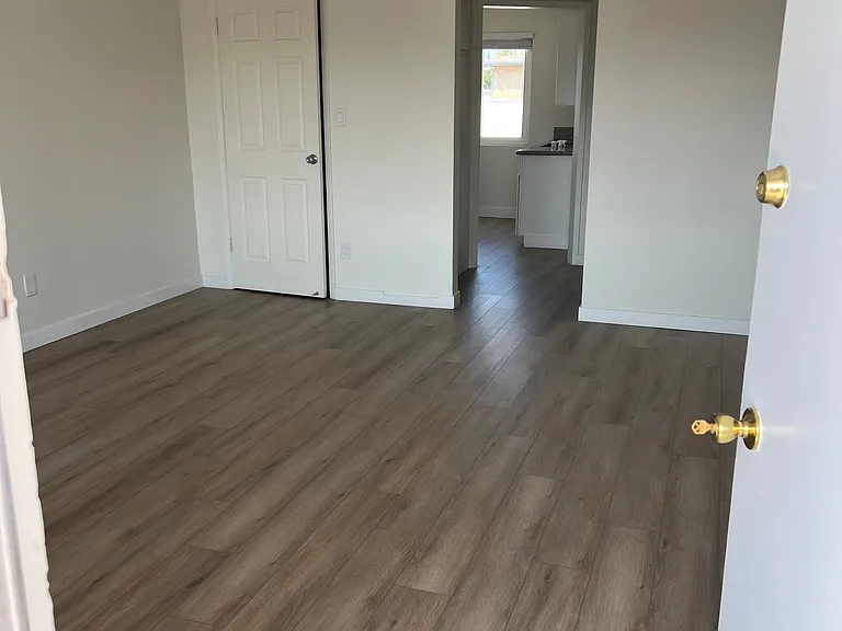4038 Cherokee Ave #9 — Photo 3